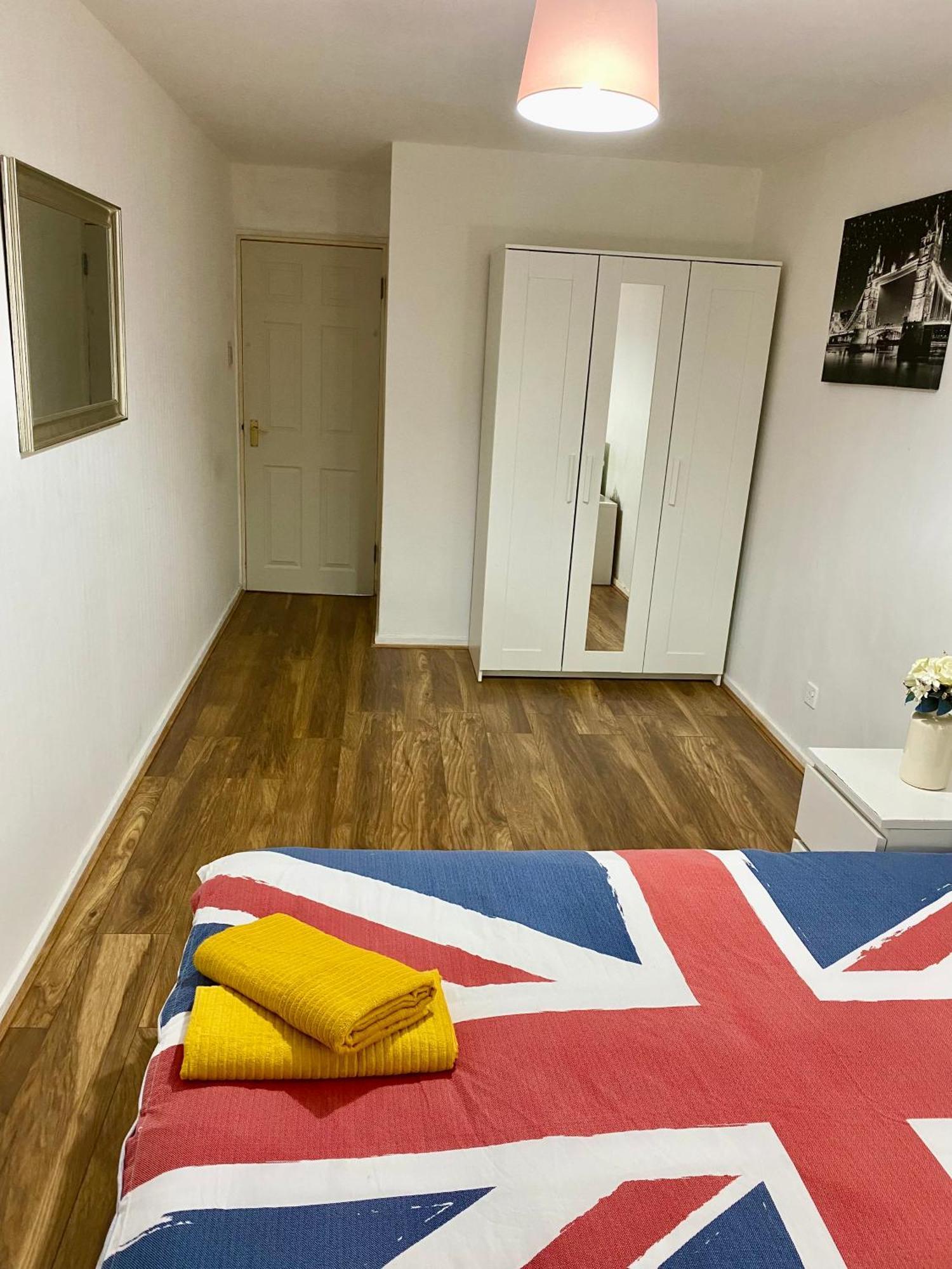 3 Bedroom Flat, Oxford Circus, W1w Appartement *